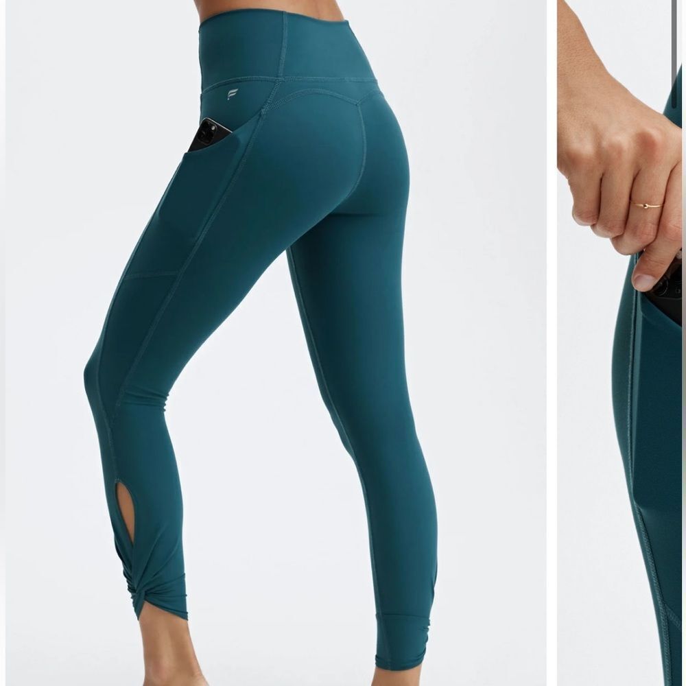 NWT Fabletics Women's Oasis High Waisted 7/8 Legging midnight wave